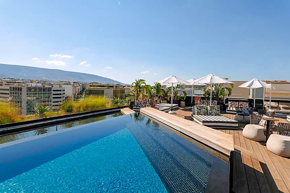  Skylark, Aluma Hotel & Resort