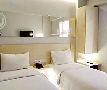 Cleo Hotel Basuki Rahmat Surabaya