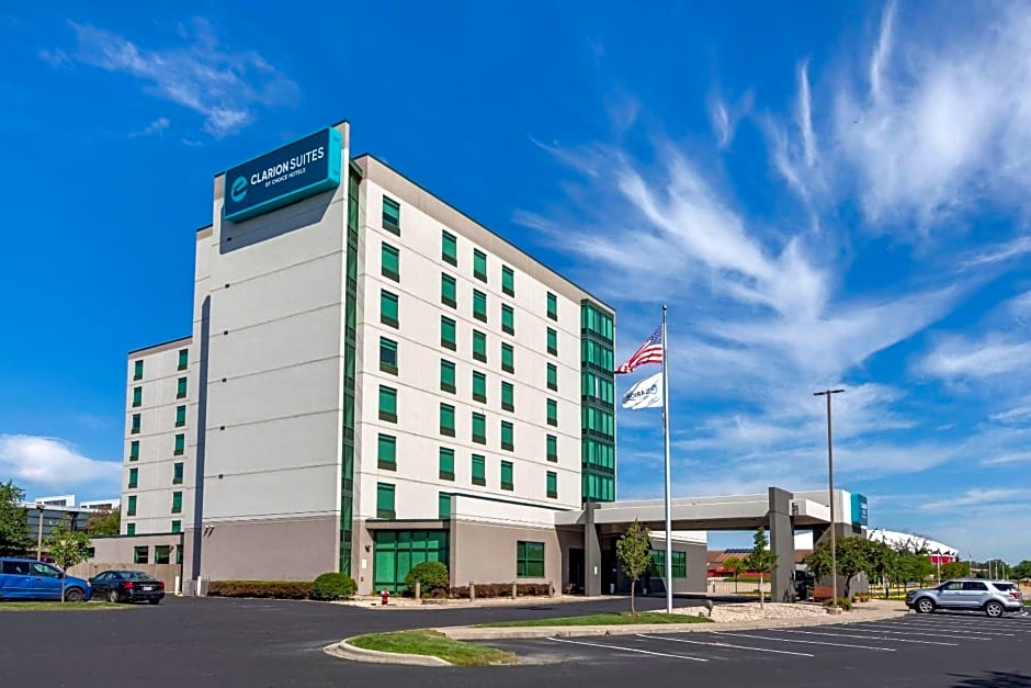 Clarion Suites At The Alliant Energy Center