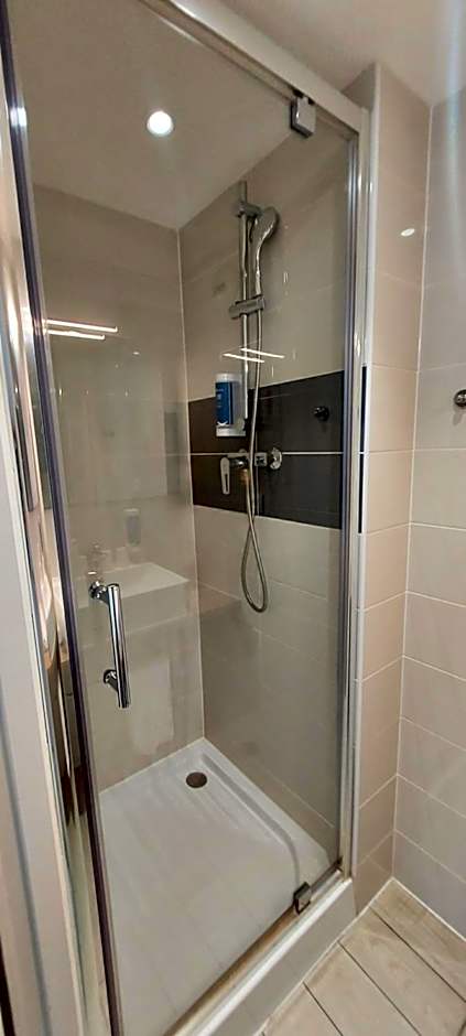 Brit Hotel Confort Manosque Cadarache