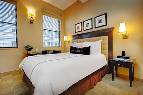 Queen Room - Disability Access