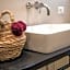 Family Affair Luxury Rooms&Suites