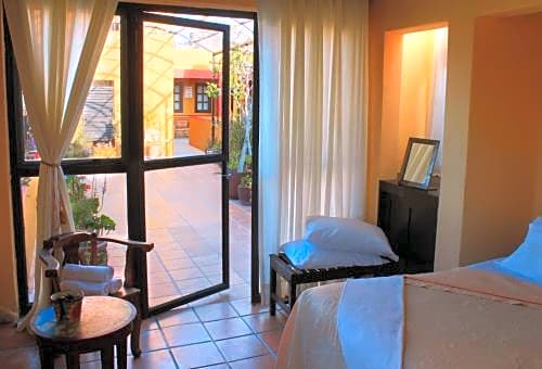 Hotel Allende