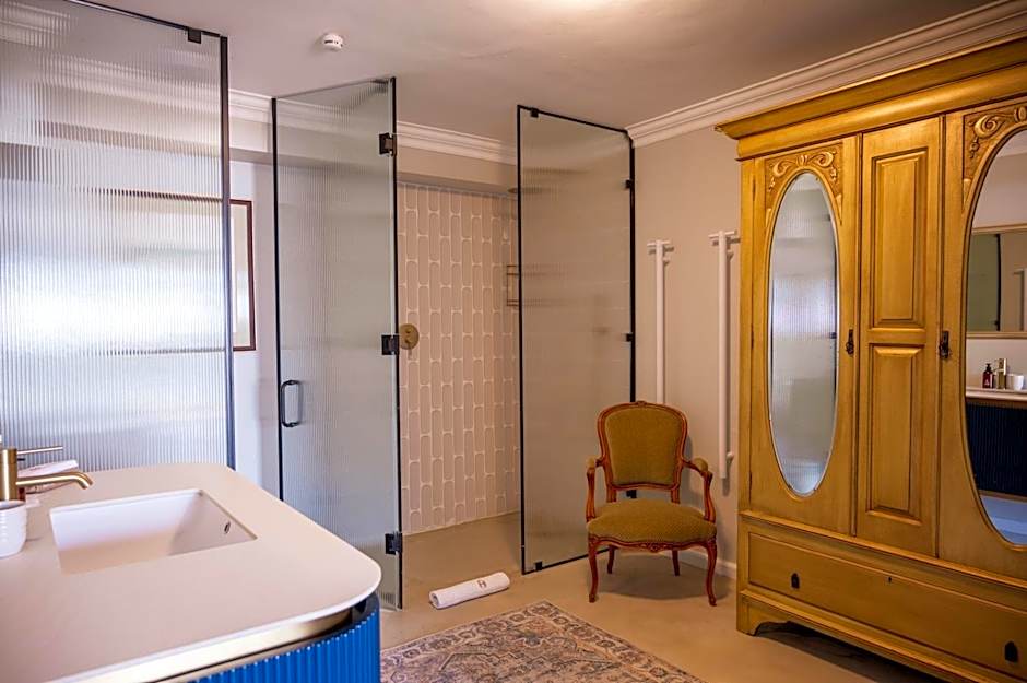 Rozenburg Guest House