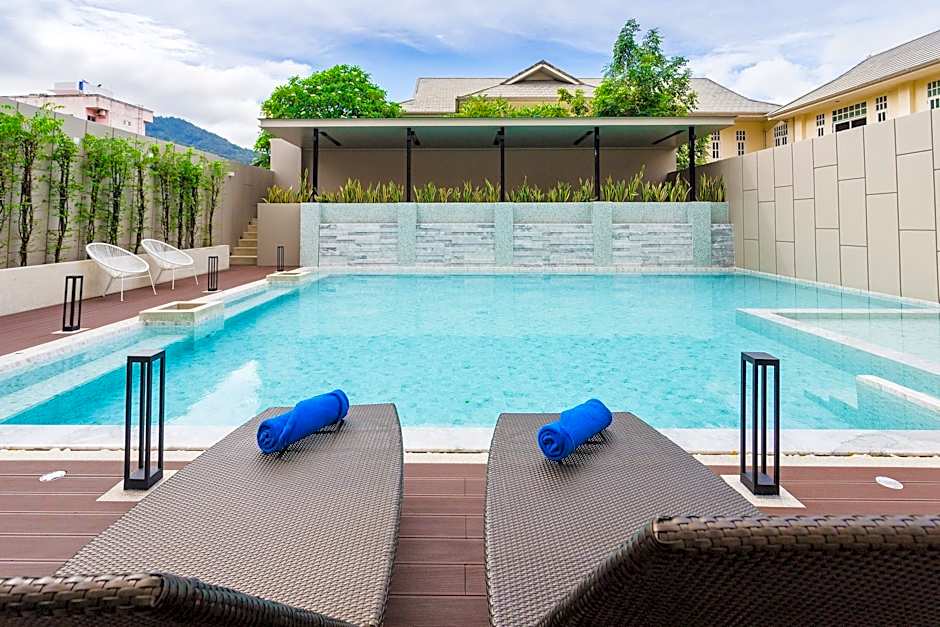 Patong Bay Residence