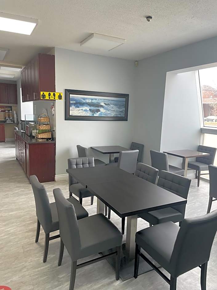 Niagara Lodge & Suites