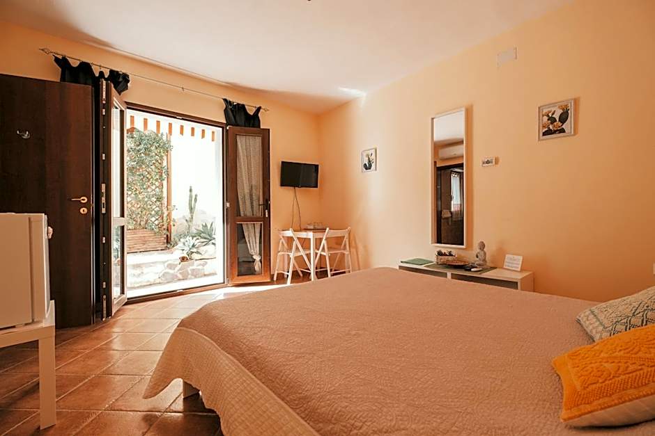 Villa Bella Salmagi - Surya Sardinia Holidays & Yoga