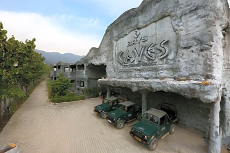 BRYS Caves Resort
