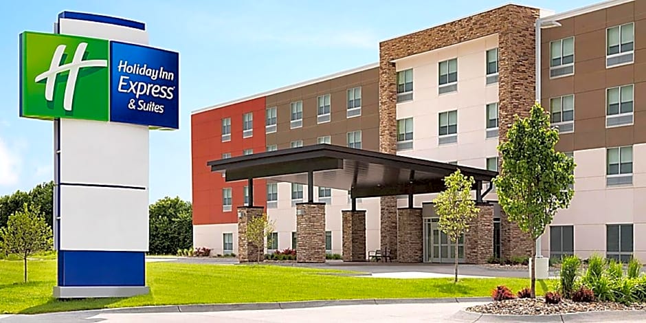 Holiday Inn Express and Suites Carlisle Southwest I-81 By IHG