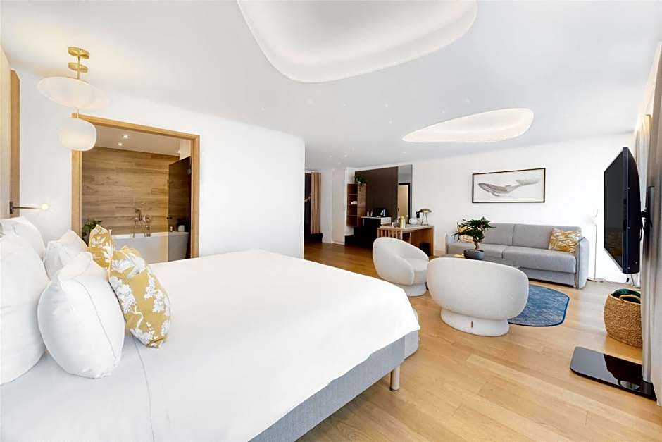 GOLDEN TULIP LYON OUEST TECHLID Hotel & Spa