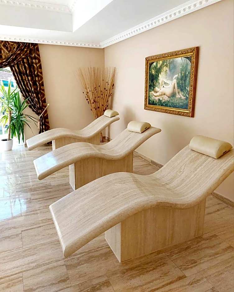 Wellnesshotel Parkschlössl zu Thyrnau  Adults only