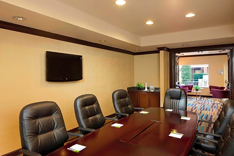 Fairfield Inn & Suites by Marriott Houston Intercontinental Airport