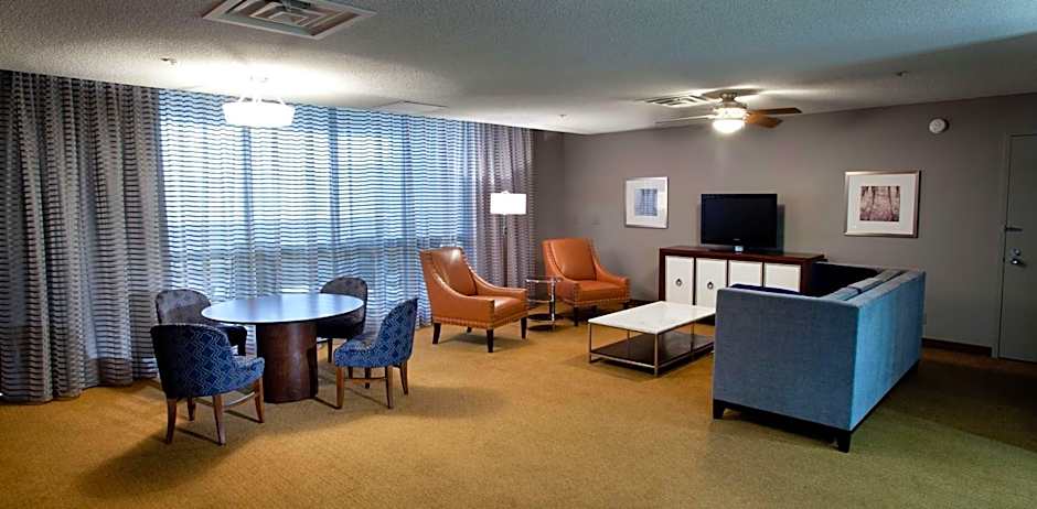 DoubleTree By Hilton Hotel Minneapolis-Bloomington South