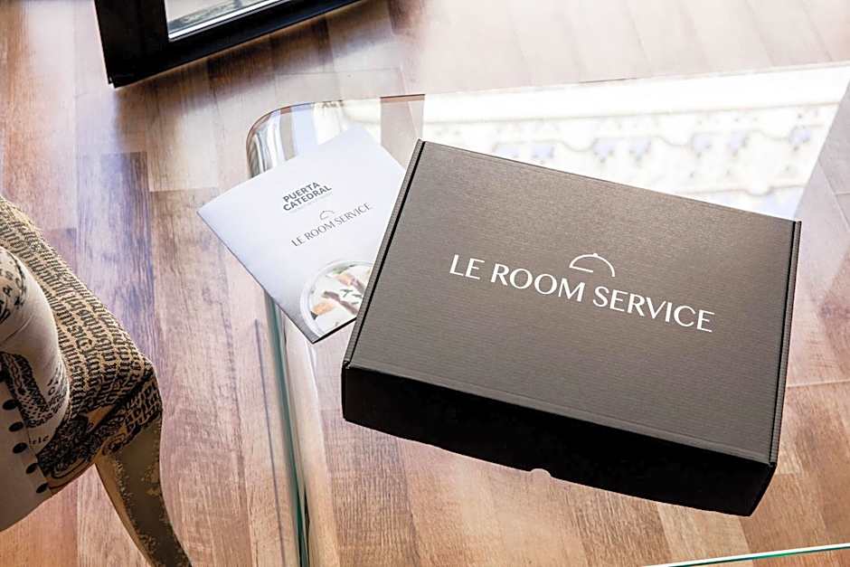 Puerta Catedral Suites