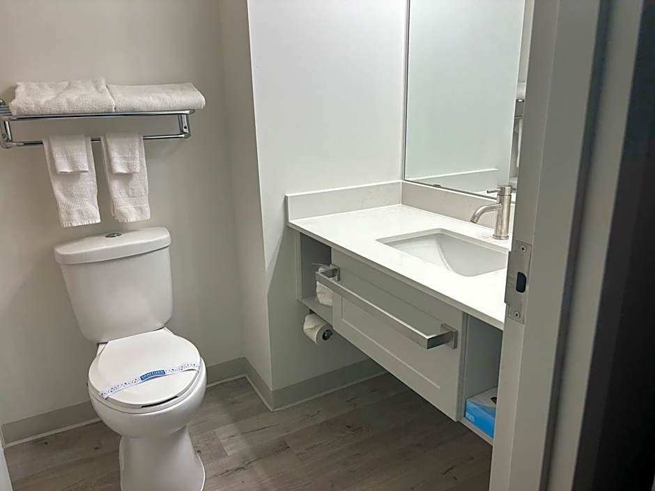 Ramada by Wyndham Estevan