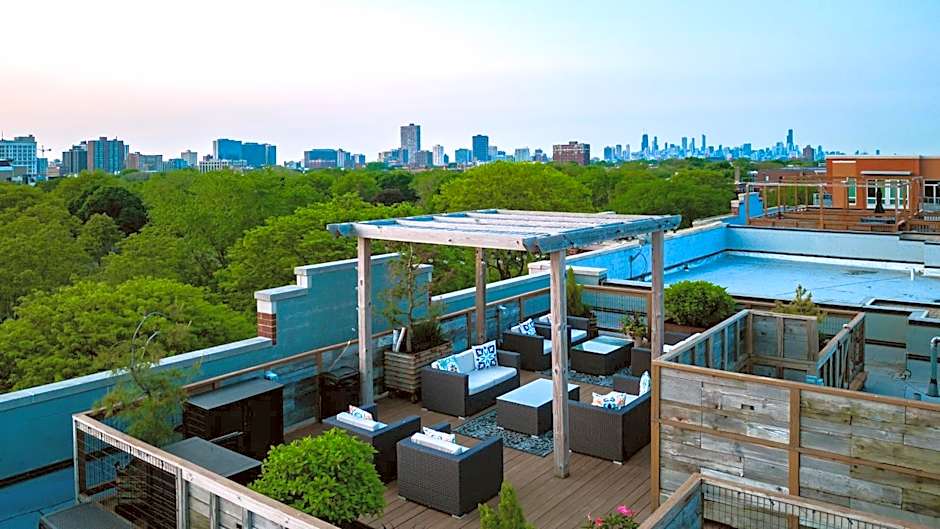 The Guesthouse Hotel