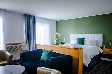 King Suite with Sea View