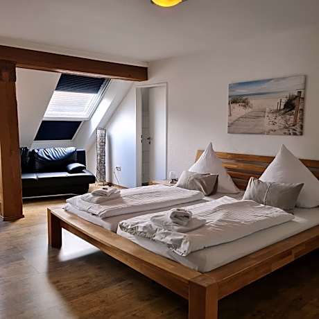 Deluxe Double Room with Shower