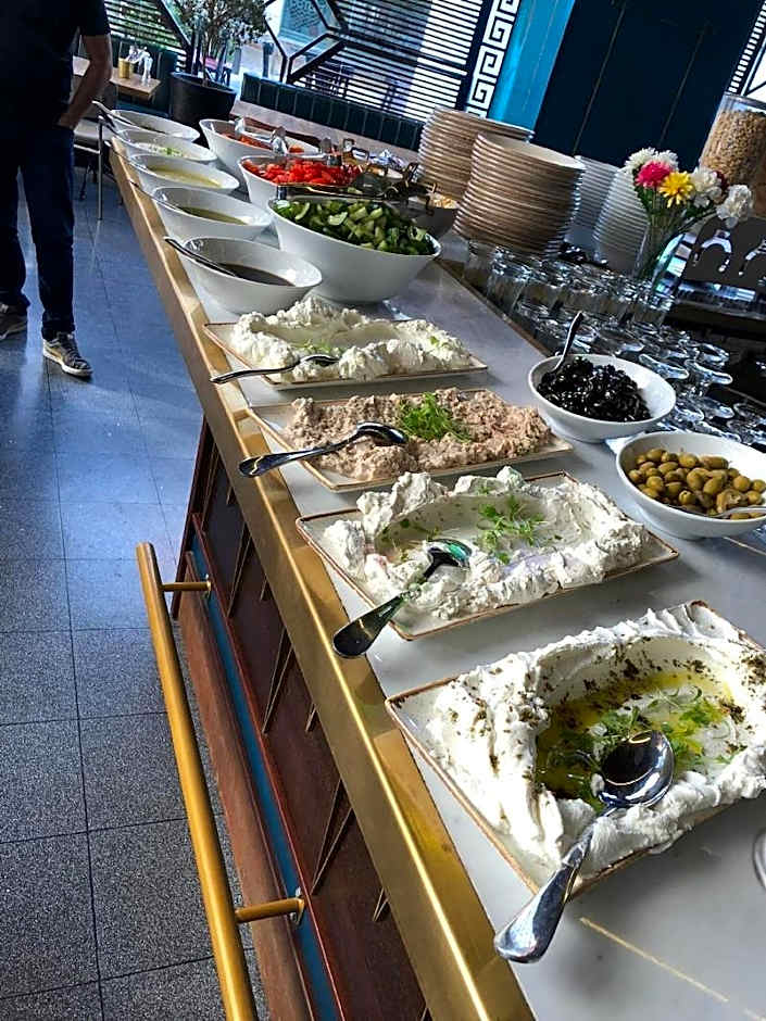 Diana Seaport Apartments