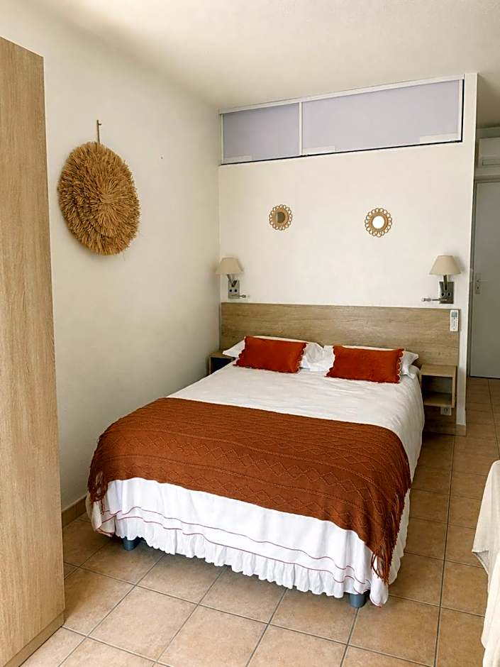 Hotel Alata