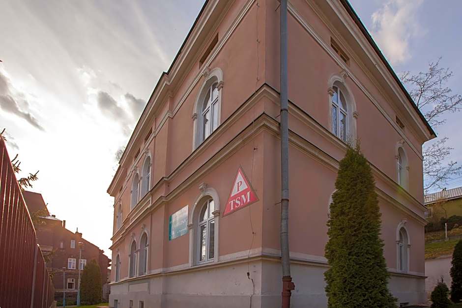 Schronisko Młodzieżowe PTSM Matecznik