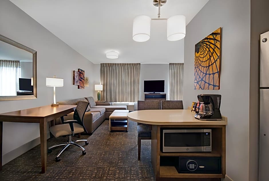 Staybridge Suites - Sterling Heights -Detroit Area