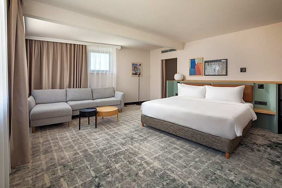 Crowne Plaza Budapest By IHG
