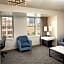 DoubleTree Suites by Hilton Hotel Detroit Downtown - Fort Shelby