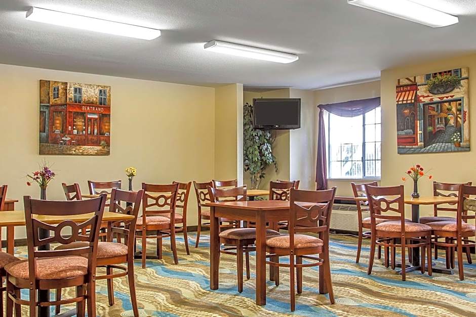Quality Inn & Suites Santa Rosa South
