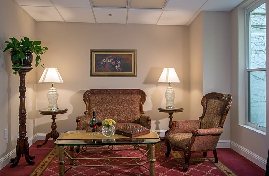 The Monterey Hotel