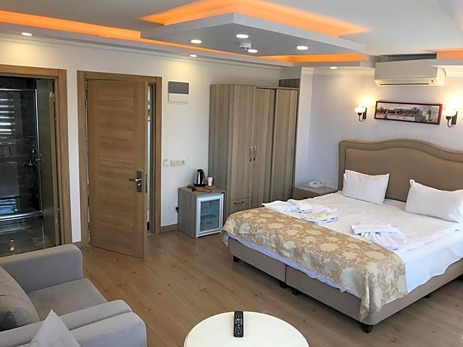 Harbour Suites Old City