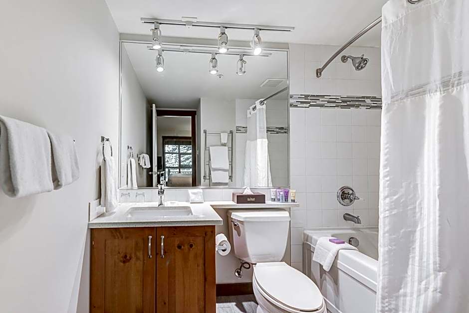 Blackcomb Springs Suites by CLIQUE