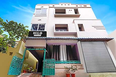 Hotel O VARAHA Guest Inn