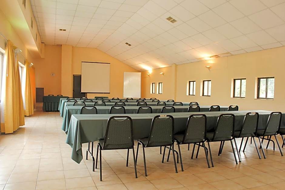 Hotel Alcala del Rio