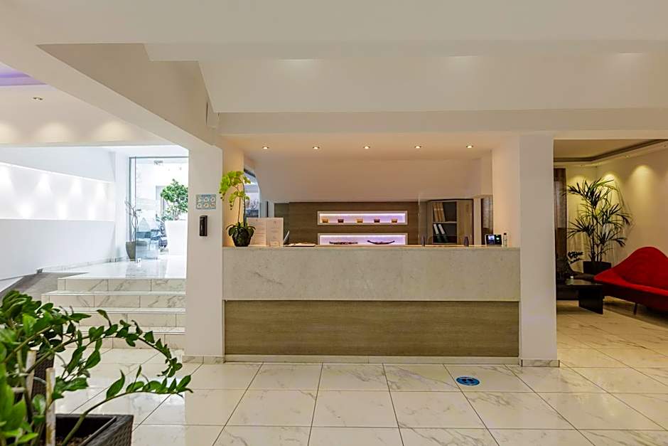 Kahlua Hotel & Suites