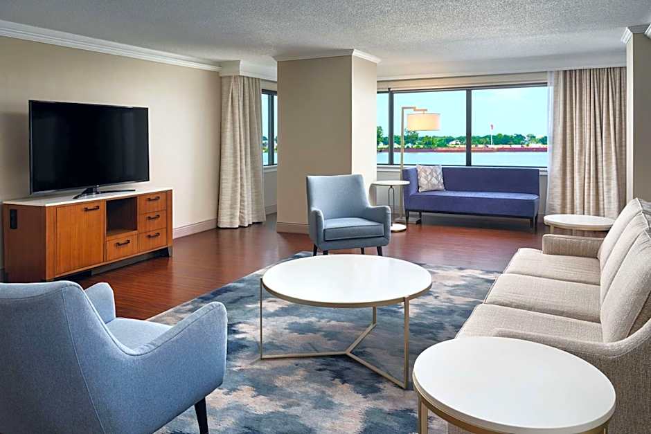 Hilton New Orleans Riverside