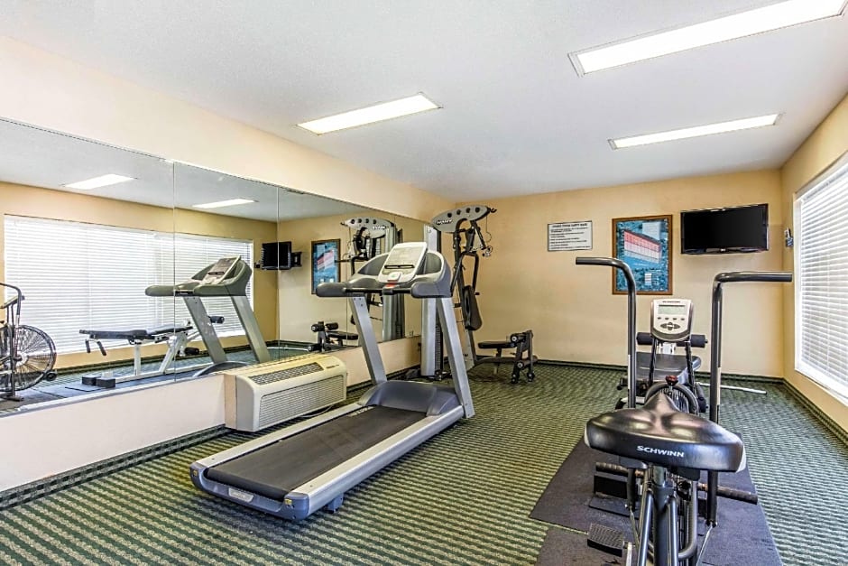 Quality Inn Bessemer I-20 exit 108