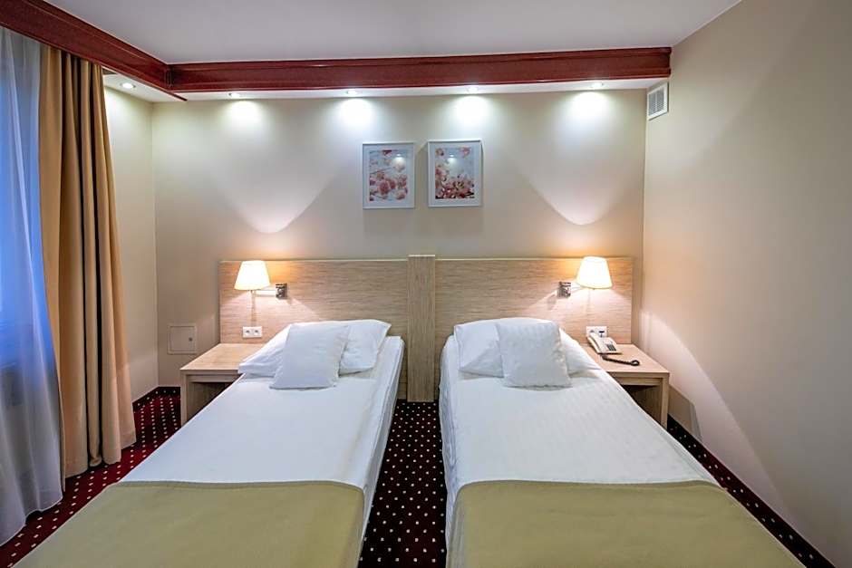 Hotel 500 W Strykowie