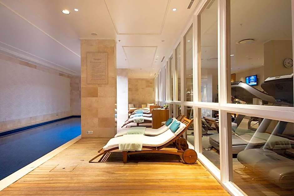 Taj Executive Suites, Private Residence – Cape Town, CO
