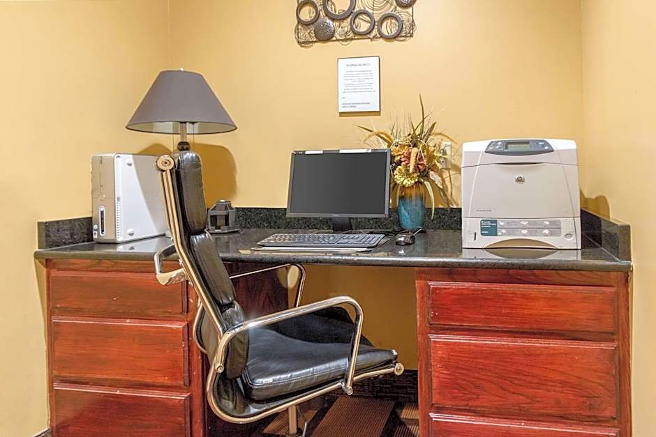 Econo Lodge Lubbock I-27