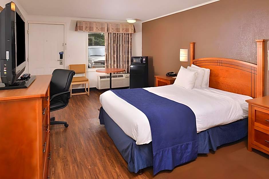 Americas Best Value Inn & Suites Jackson, MI