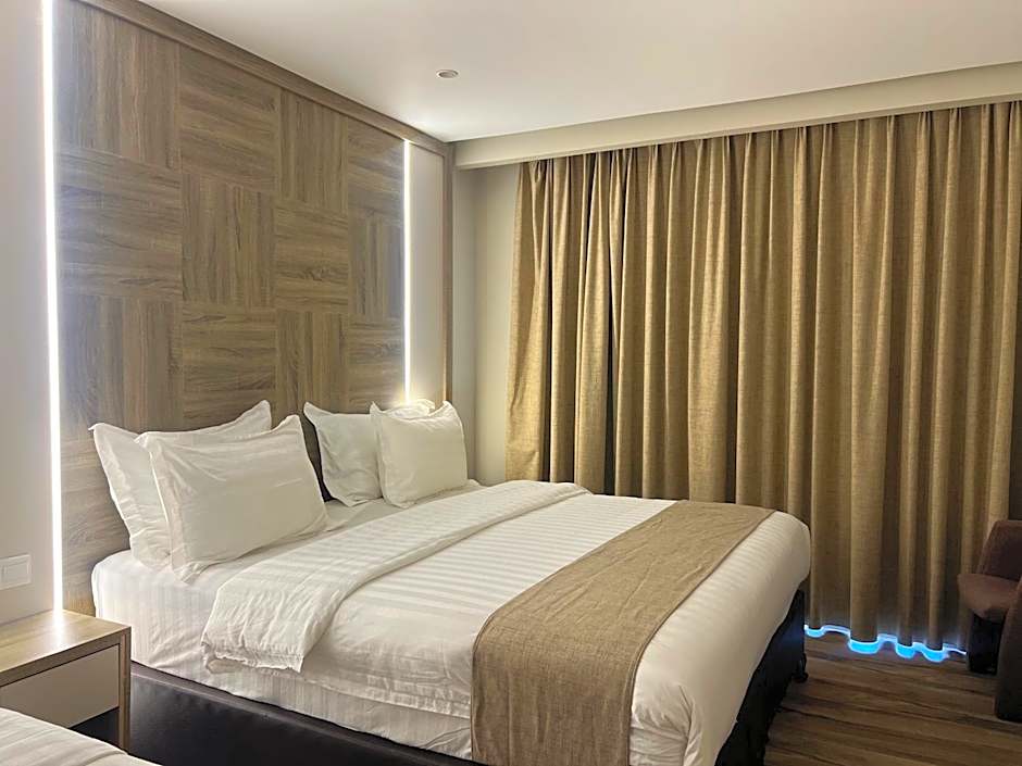 Mass Paradise Hotel