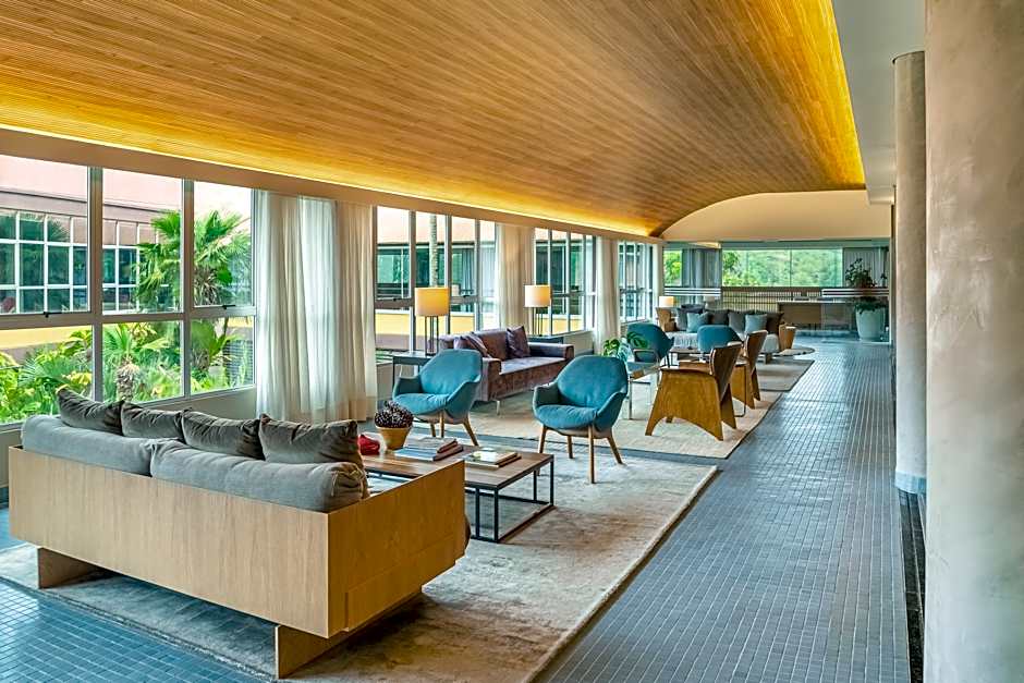 Almenat Embu das Artes Sao Paulo, Tapestry Collect