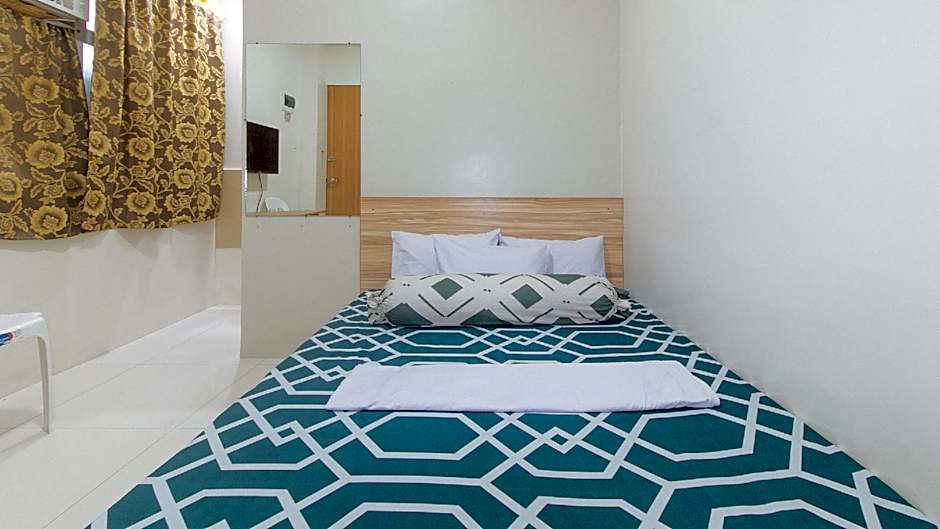 CM Apartelle Iloilo International Airport by RedDoorz