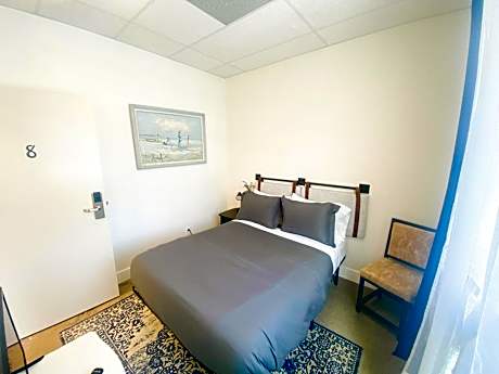 Double Room with Shared Bathroom