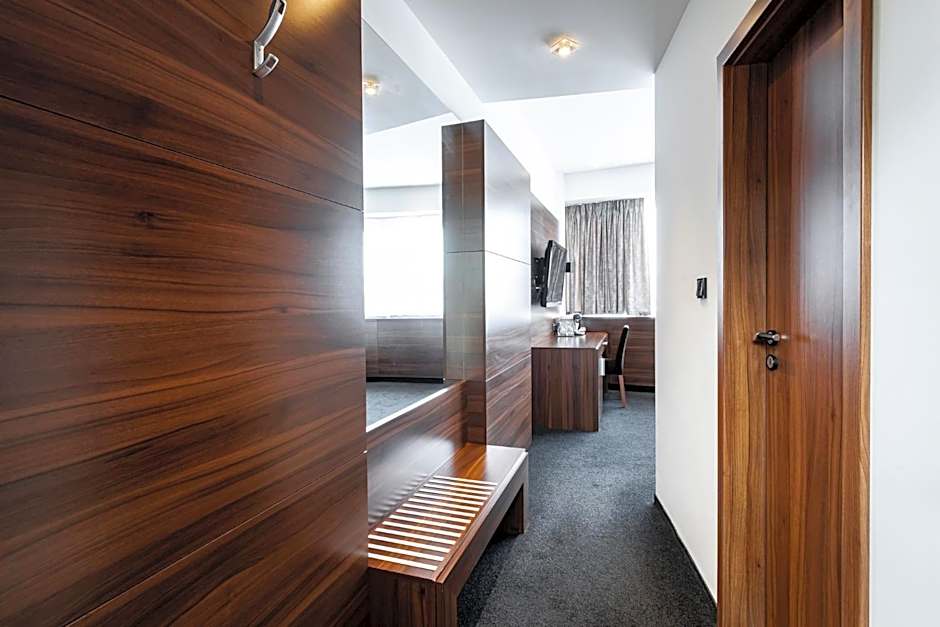 Tempus Club Garni Hotel