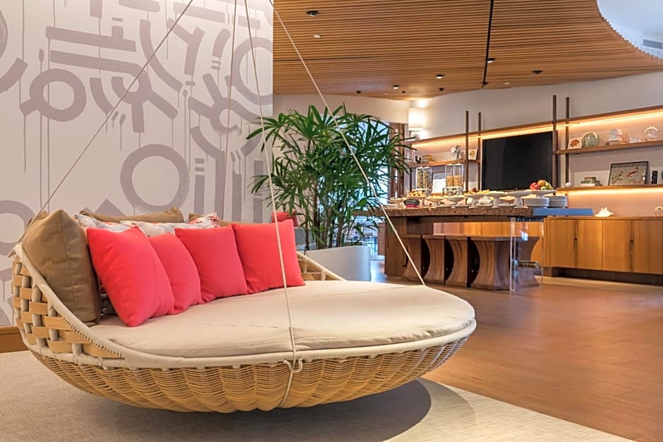 Hyatt Centric Waikiki Beach