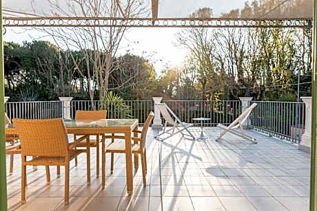 Apartment with Terrace