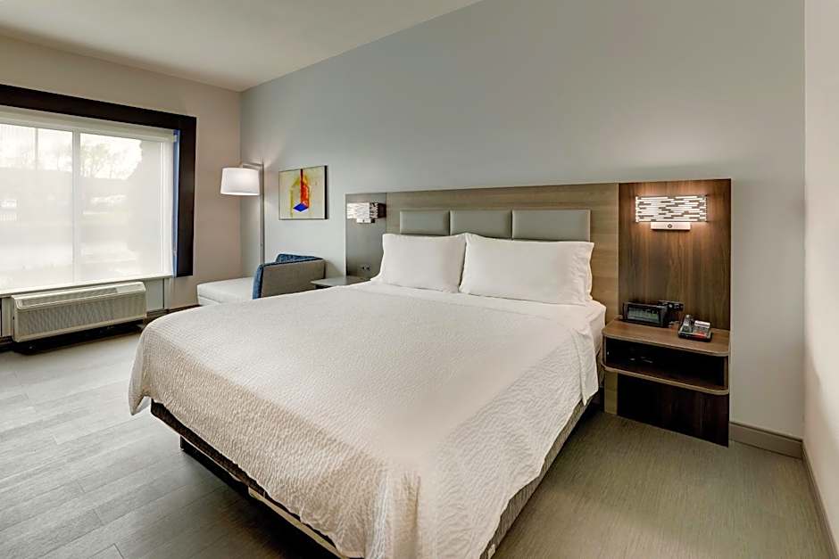 Holiday Inn Express Hotel & Suites Richmond By IHG