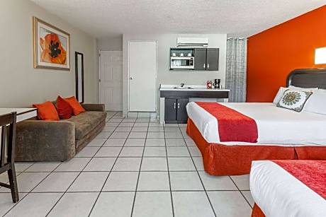 Double Room with Two Double Beds - Smoking